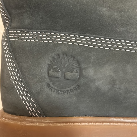 Woman’s Waterproof Timberland Boots - Picture 5 of 5